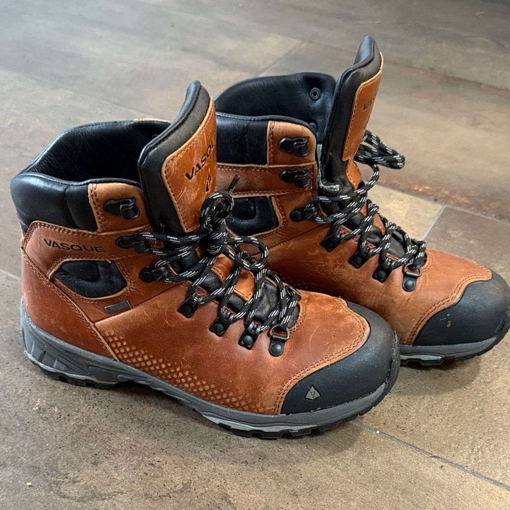 Vasque Women’s Black and Brown Leather Hiking Boots
